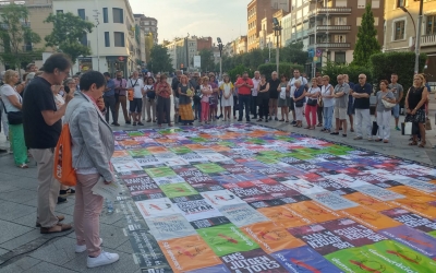 Mosaic durant la concentració convocada avui | Pere Gallifa